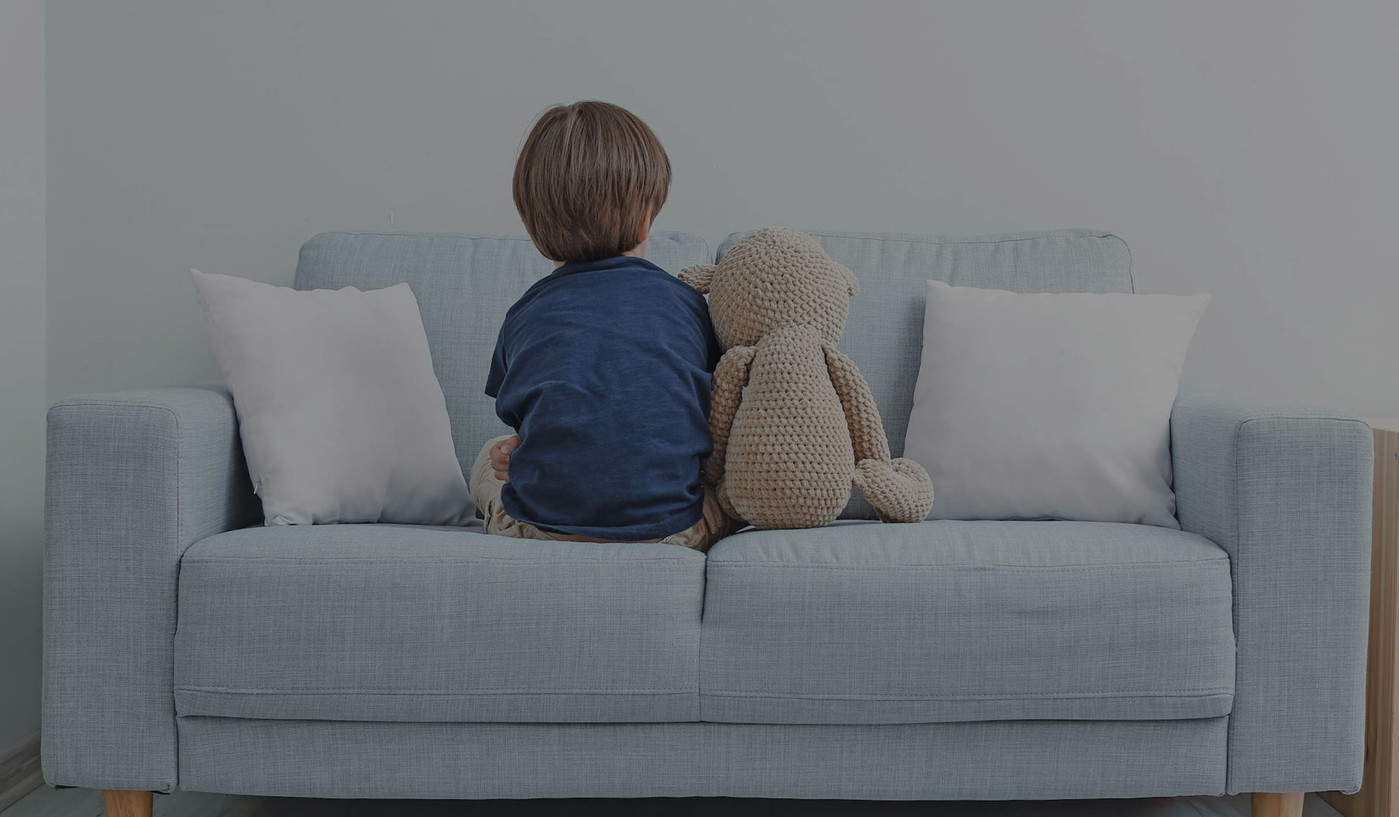 Female hands is holding pills.