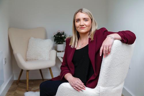 lucy day therapy - diss express
